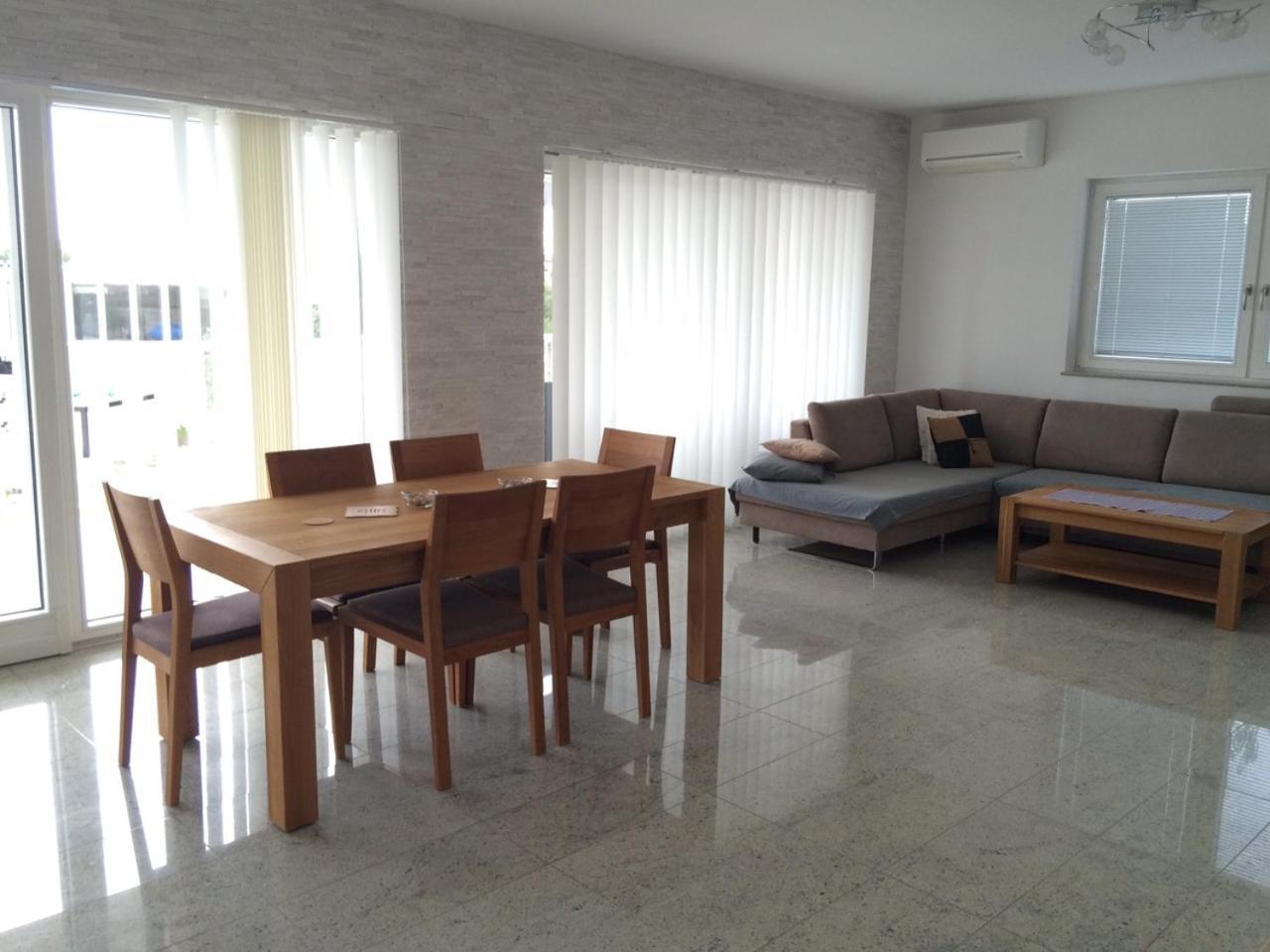 Villa Bachelor Vodice Habitación foto